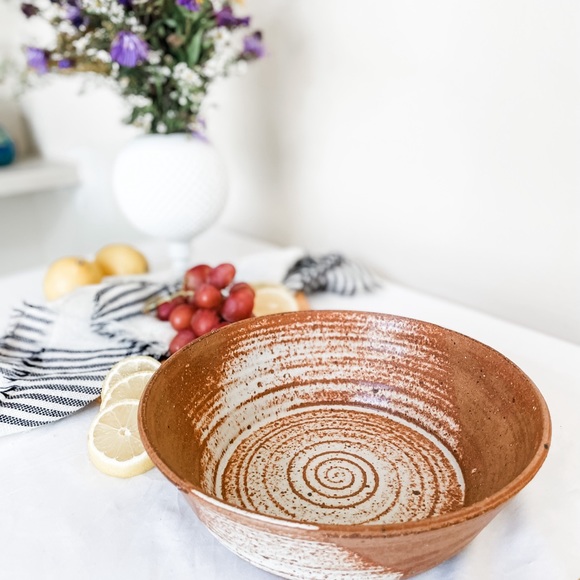 Stoneware Pottery Bowl - Picture 4 of 5